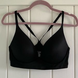 Victoria’s Secret Lightly Lined Plunge Bra